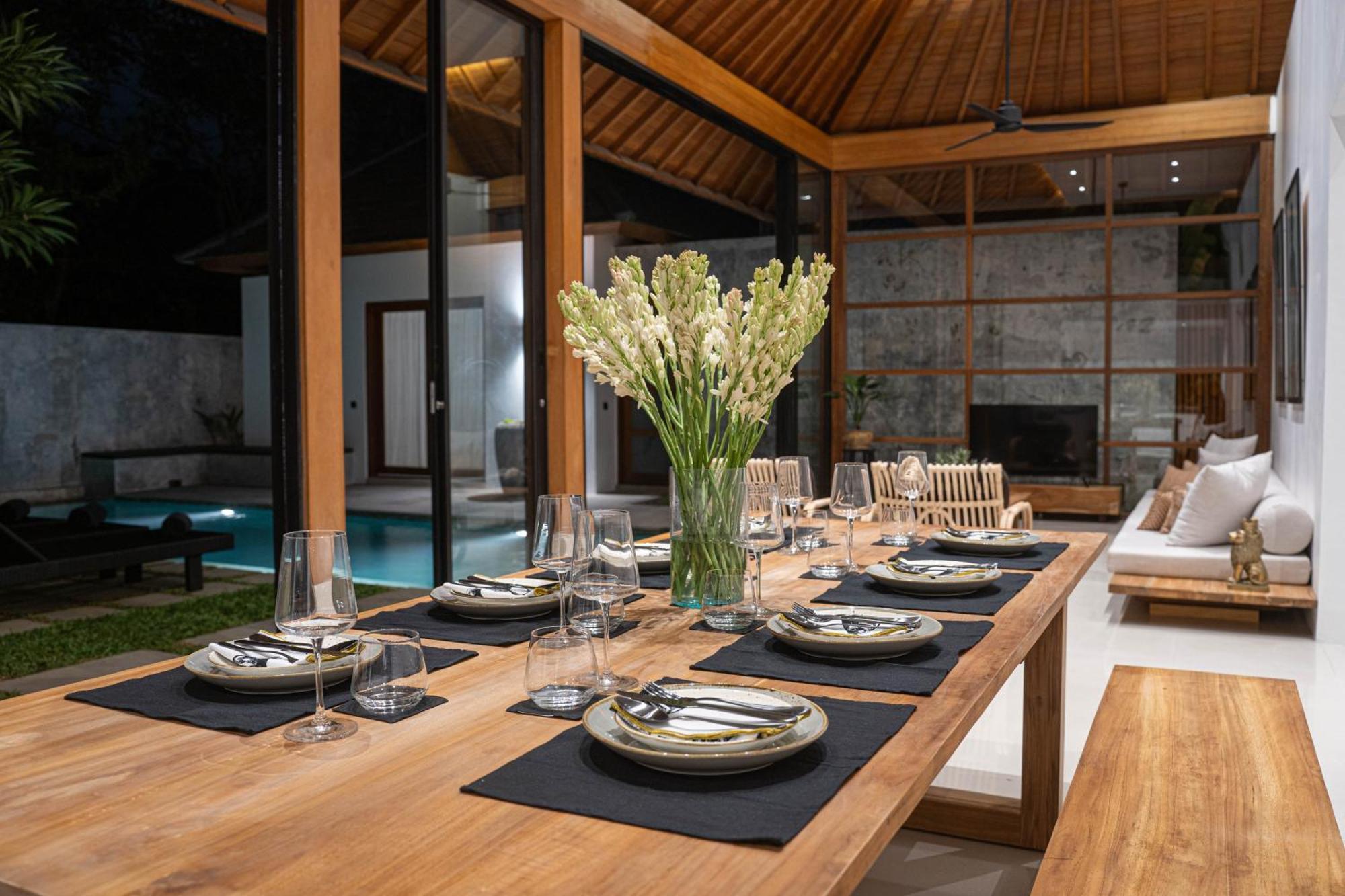 Villa Under The Sun - *